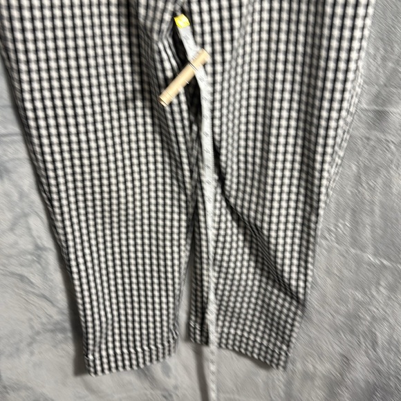 WHBM slim crop pants Gingham Black white cuffed classic preppy plaid - Picture 4 of 13
